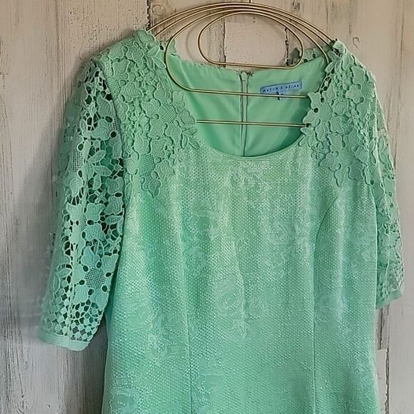 NWOT Antonio Melani GORGEOUS Lace Midi Dress in mint Green - Picture 4 of 16
